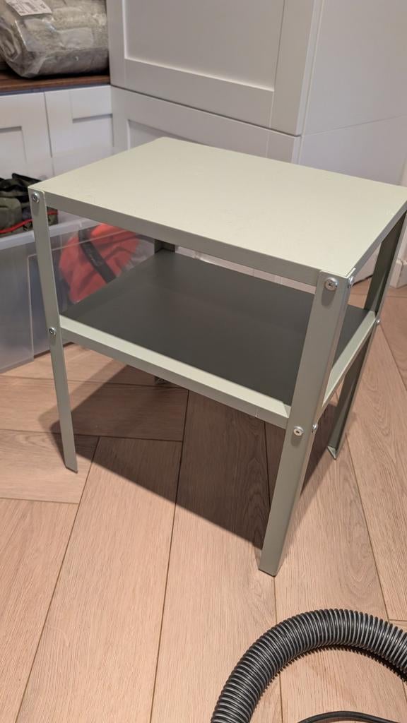 Knarrevik nachtkastje IKEA groen, Huis en Inrichting, Slaapkamer | Nachtkastjes, Ophalen, Gebruikt, Minder dan 45 cm, Minder dan 55 cm