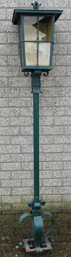 0706 Smeedijzeren tuinlamp., Gebruikt, Staande lamp, Ophalen of Verzenden, Netvoeding