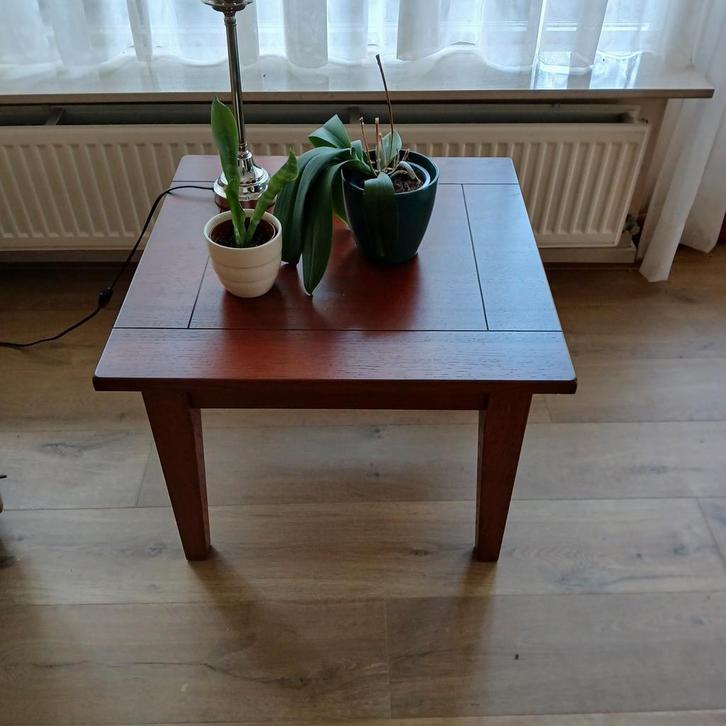 Gratis Afhalen: Houten Bijzettafel, Huis en Inrichting, Tafels | Sidetables, Gebruikt, Minder dan 25 cm, Minder dan 50 cm, Vierkant