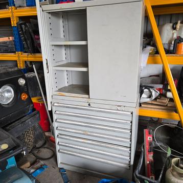gereedschapskast met lades  beschikbaar voor biedingen