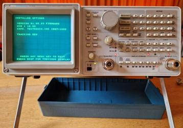 Spectrumanalyzer Tektronix Type 2711 beschikbaar voor biedingen