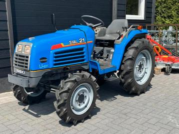 Iseki 24 pk 4-WD Minitractor compacttractor op nieuwe banden beschikbaar voor biedingen