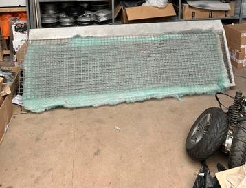 Spuitwand op 230v beschikbaar voor biedingen