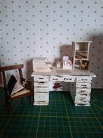 Zeer brocante bureau met stoel en alles wat er bij zit 1:12, Ophalen of Verzenden, Gebruikt, Poppenhuis
