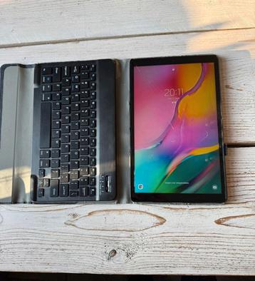 Samsung Galaxy Tab A + Toetsenbord & Hoes –  beschikbaar voor biedingen