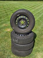 Kia Venga Hyundai IX 20 IX20 winterwielen 15 inch, Ophalen of Verzenden, Gebruikt, Kia