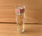 Escada Sentiment edt 4 ml., Verzenden, Zo goed als nieuw, Miniatuur, Gevuld