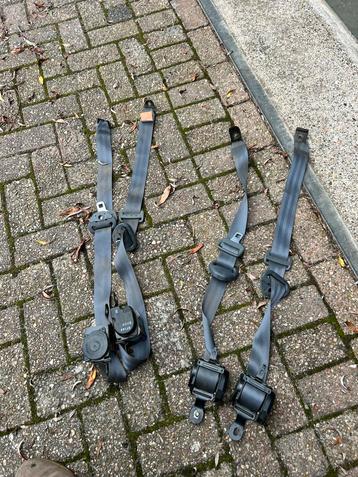 Gordels Land Cruiser 80 serie beschikbaar voor biedingen