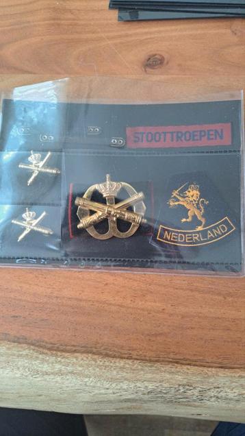 Militaire Badges Nederland - Stoottroepen beschikbaar voor biedingen