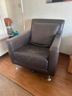 Fauteuil leer bruin, Ophalen, Zo goed als nieuw, 50 tot 75 cm, Leer