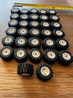 32x kleine wit legowielen Lego wiel met ronde velg nr. 60100, Ophalen of Verzenden, Lego, Zo goed als nieuw