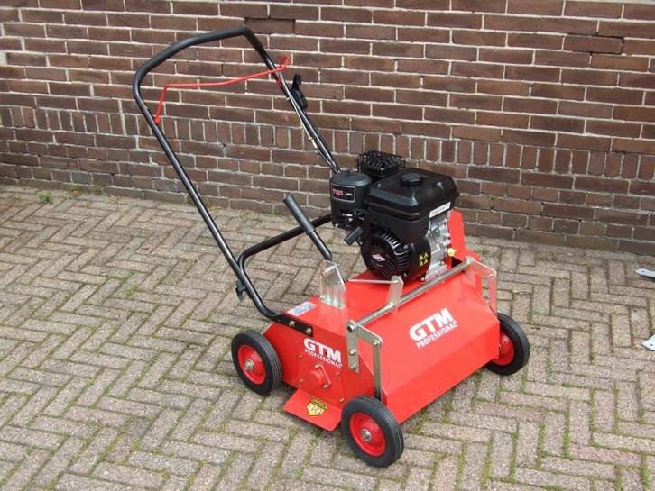 TE HUUR / HUREN: professionele benzine verticuteermachine, Tuin en Terras, Verticuteermachines, Zo goed als nieuw, Ophalen