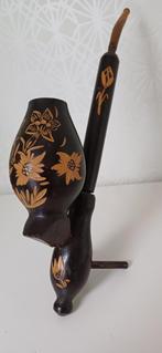 Oude houten pijp versierd met bloemen, Ophalen of Verzenden