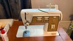 Singer 700 in tafel klassiek jaren 70, Hobby en Vrije tijd, Naaimachines en Toebehoren, Ophalen, Gebruikt, Naaimachine, Singer