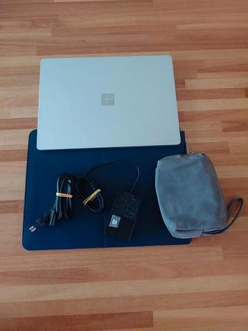 Microsoft Surface laptop 2 Windows 11 i5/8/256 beschikbaar voor biedingen