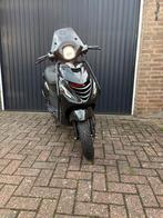 Piaggio zip 2022 brom (zeer netjes), Fietsen en Brommers, Scooters | Piaggio, Maximaal 45 km/u, Zip, Ophalen of Verzenden, Zo goed als nieuw