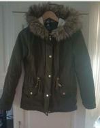 Prachtige meisjes warme winterjas groen 152, Kinderen en Baby's, Kinderkleding | Maat 152, Ophalen of Verzenden, Zo goed als nieuw