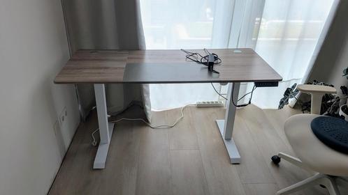 SONGMICS Height adjustable desk electric, 60 x 140 cm, Huis en Inrichting, Bureaus, Gebruikt, Ophalen