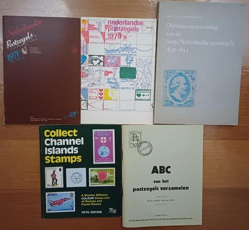 KORTING! diverse boeken over postzegels verzamelen, Postzegels en Munten, Postzegels | Toebehoren, Boek of Tijdschrift, Ophalen of Verzenden
