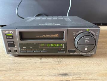 Sony Hi8 videorecorder beschikbaar voor biedingen
