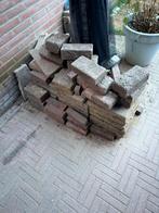 30x30 tegels en restpartij stenen., Ophalen, Zo goed als nieuw, Beton, Klinkers