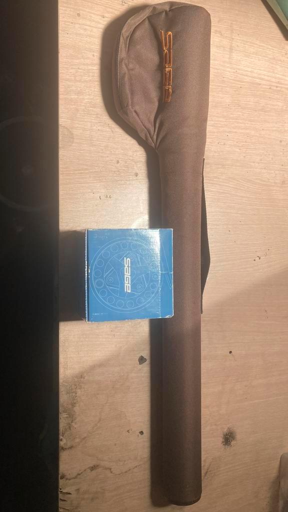 Sage launch 890-4 #8 9ft + sage 1680 7-9, Watersport en Boten, Hengelsport | Vliegvissen, Zo goed als nieuw, Ophalen of Verzenden