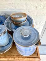 Volendams aardewerk, serviesonderdelen blauw, beige, groen., Huis en Inrichting, Keuken | Servies, Gebruikt, Overige typen, Ophalen of Verzenden