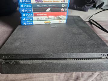PlayStation 4 met veel games & controller beschikbaar voor biedingen