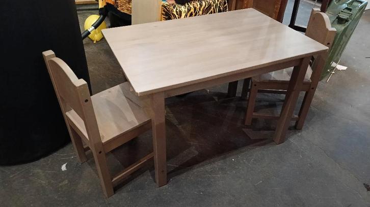 IKEA SUNDVIK kindertafel + 2 stoeltjes (76x50), Kinderen en Baby's, Kinderkamer | Tafels en Stoelen, Gebruikt, Tafel(s) en Stoel(en)