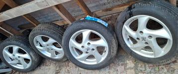 Peugeot 206 lichtmetalen velgen velgset met nwe banden 175 € beschikbaar voor biedingen