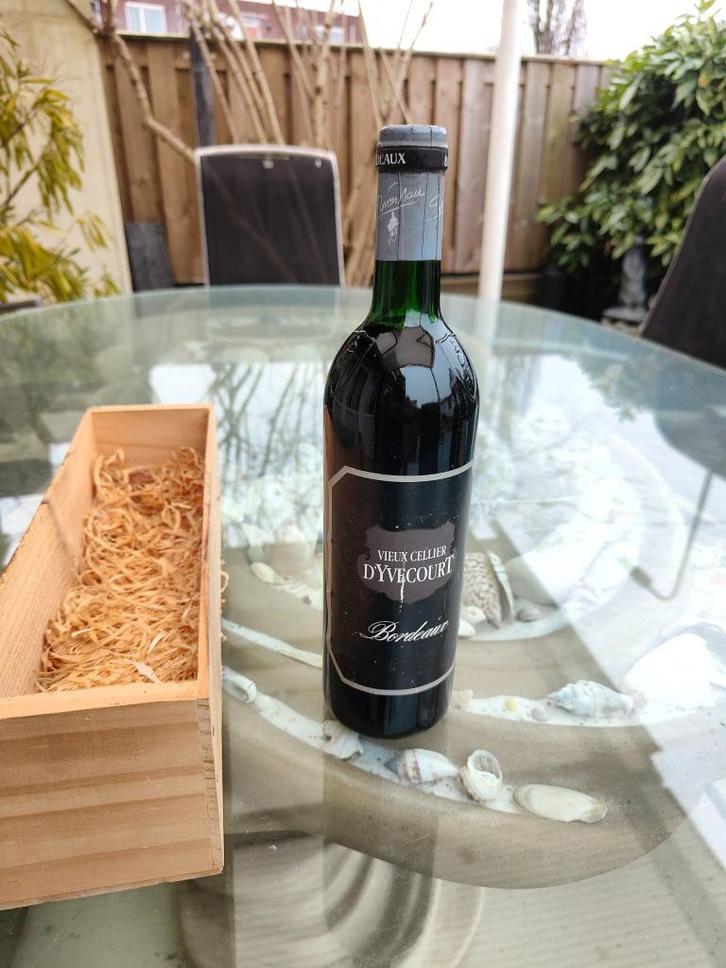 1986 vieux cellier d yvecourt bordeaux, Verzamelen, Wijnen, Nieuw, Rode wijn, Frankrijk, Vol, Ophalen of Verzenden