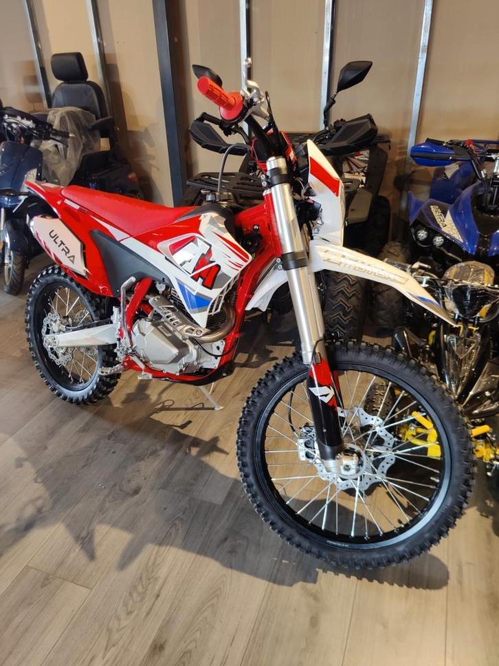 Apollo Thunder 300 cc, Motoren, Tuning en Styling, Ophalen of Verzenden