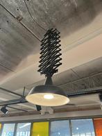 Mooie industriele metalen lampen, Huis en Inrichting, Lampen | Hanglampen, Ophalen, Gebruikt, Industrieel vintage, Metaal