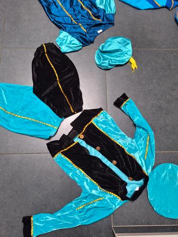 Zwarte Piet pak - Maat 128 beschikbaar voor biedingen