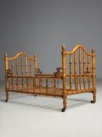 Faux Bamboo dog bed Frans, Ophalen