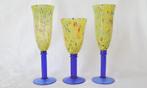 Drie geel blauw glazen Wijnglazen – spetterglas Murano / CZ., Ophalen of Verzenden