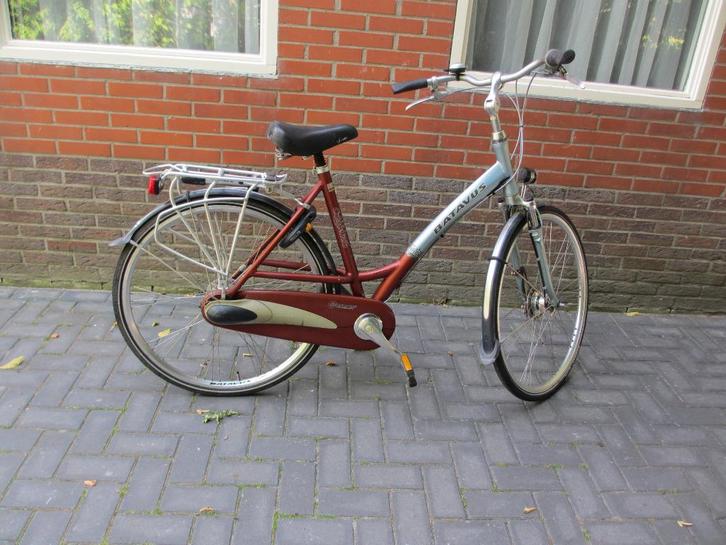batavus,zgan,7 versn,nwe banden,53 cm,vering,naafdyn,alu,rvs, Fietsen en Brommers, Fietsen | Dames | Damesfietsen, Zo goed als nieuw