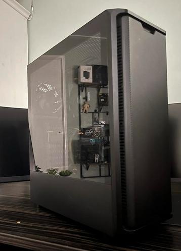 Krachtige game pc beschikbaar voor biedingen