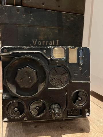 Duitse wo2 luftwaffe EK boord radio (ontvanger) beschikbaar voor biedingen
