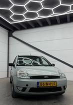 Ford Fiësta 1.4 16V 5DR 2004 Grijs NAP!, Voorwielaandrijving, Zwart, 4 cilinders, Origineel Nederlands