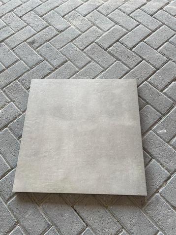 Keramische tegel Linz 60x60x3  5 stuks beschikbaar voor biedingen