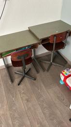 Oude schoolbankjes, Kinderen en Baby's, Kinderkamer | Tafels en Stoelen, Ophalen of Verzenden, Gebruikt, Tafel(s) en Stoel(en)