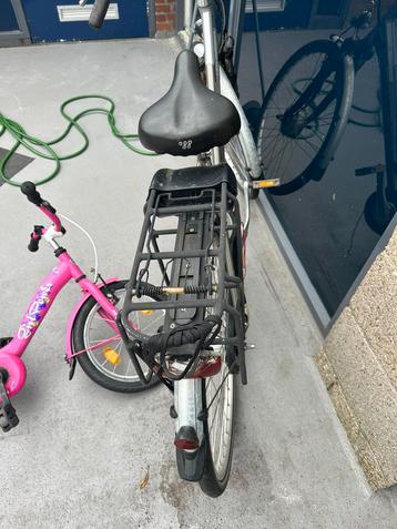 Elektrische fiets zonder accu beschikbaar voor biedingen