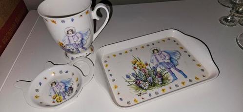 theesetje voor maar € 1,00, Huis en Inrichting, Keuken | Servies, Gebruikt, Overige stijlen, Overige materialen, Ophalen of Verzenden