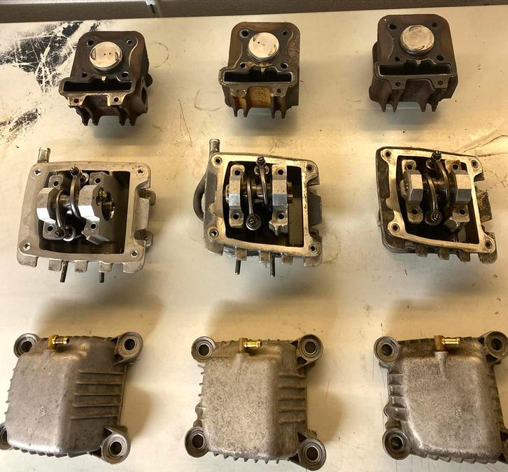 Piaggio Cilinderkop onderdelen, Fietsen en Brommers, Brommeronderdelen | Scooters, Gebruikt, Piaggio, Cilinder, Ophalen