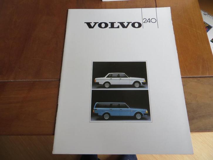Folder Volvo 240 sedan, Volvo 240 stationcar 1985, Boeken, Auto's | Folders en Tijdschriften, Zo goed als nieuw, Volvo, Ophalen of Verzenden