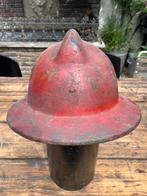 Antieke brandweerhelm., Ophalen