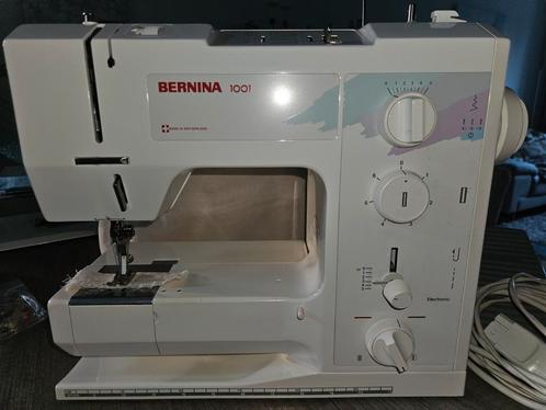 Bernina naaimachine 1001, Hobby en Vrije tijd, Naaimachines en Toebehoren, Gebruikt, Naaimachine, Bernina, Ophalen