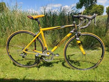 Racefiets 48cm beschikbaar voor biedingen