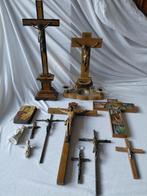 religieuze beelden icoon kruisbeelden crucifix, Antiek en Kunst, Antiek | Religie, Ophalen